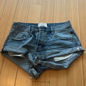 Denim shorts from OneTeaspoon. Very cute and flattering.
